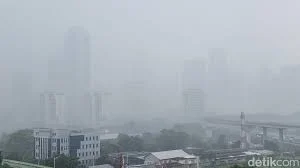 Solusi Ampuh Agar Paket Aman & Tidak Basah Saat Musim Hujan